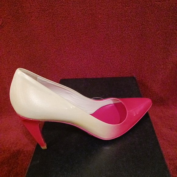 Like NEW PRADA Shoes - ONLY $225! ORIGINALLY $700 - Picture 12 of 15